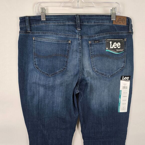 Lee Jeans Women's 18 M Blue Dark Wash Boot Cut Mid Rise Regular Fit NWT - Picture 6 of 16